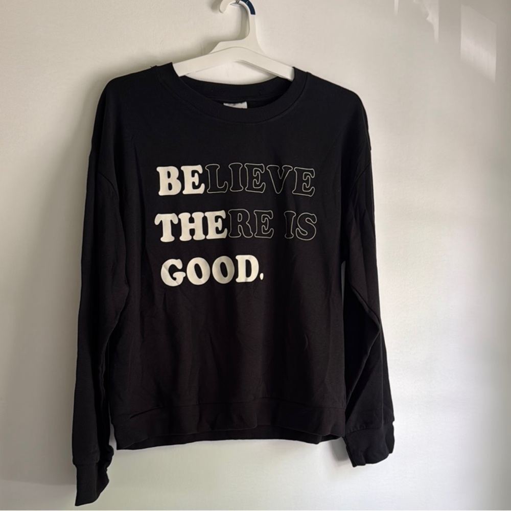 Kids Unisex Black Graphic Crew Sweatshirt NWT